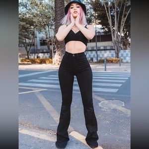 NWT Fashion Nova Black Flare jeans Size 7